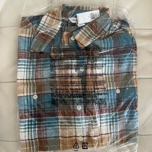 NWT Old Navy boyfriend flannel shirt blue/tan/cream plaid M
